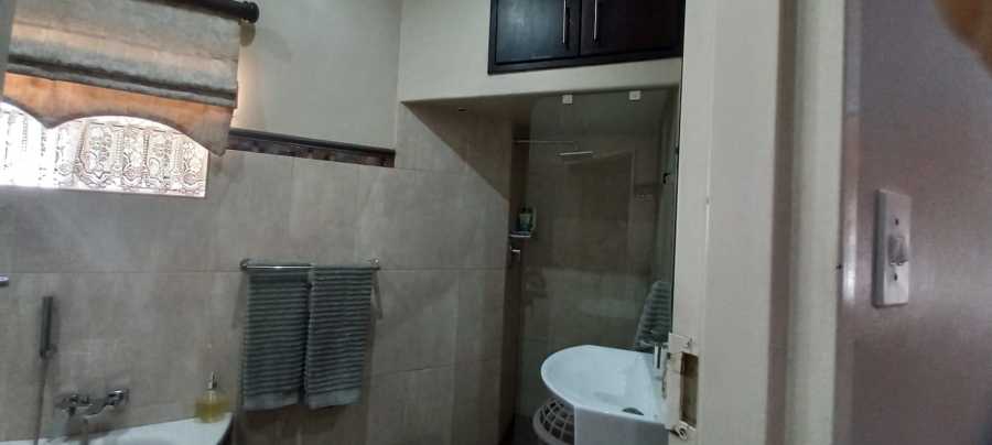 3 Bedroom Property for Sale in Roosheuwel North West